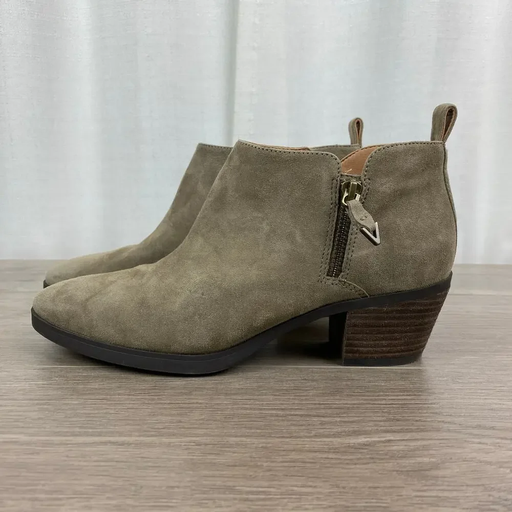 Vionic Stone Tan Gray Suede Cecily Waterproof Block Heel Booties Sz.8.5